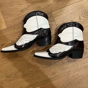 Ganni Meg Western Boot Size 39 Worn Includes Box and Duster